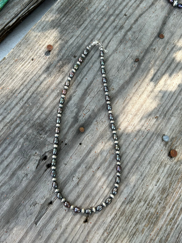 Medium Peacock Pearl Necklace